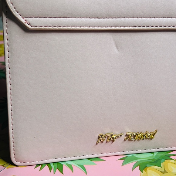 💕 Betsey Johnson Candy Heart Top Carry & Crossbody Handbag NWT - Picture 13 of 14